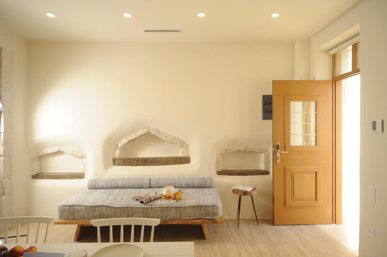 Veranda Rossa Suites レティムノ エクステリア 写真