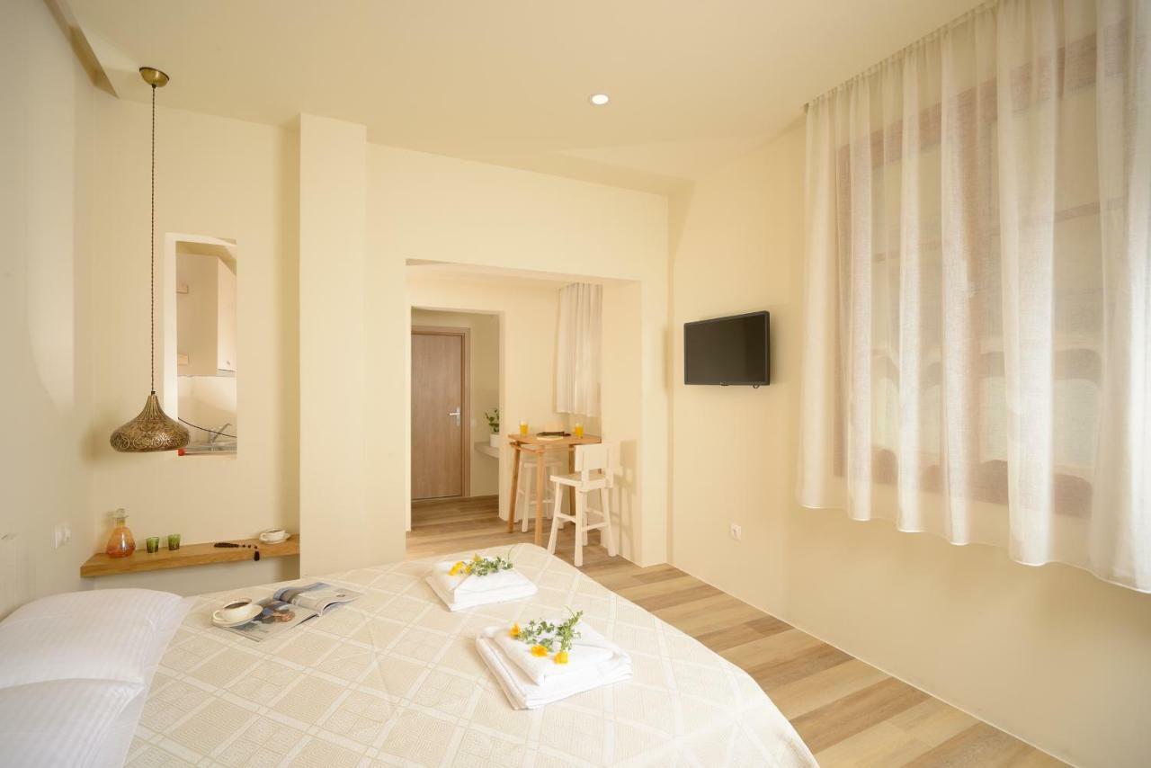 Veranda Rossa Suites レティムノ エクステリア 写真